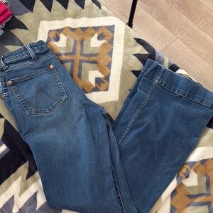 Wrangler Women's Classic Blue Straight Leg Jeans